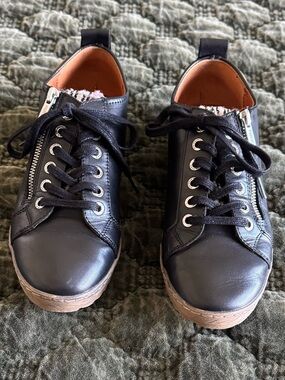 PIKOLINOS Lagos EU 38 Black Leather Lace-Up Sneakers with Tan Outsole